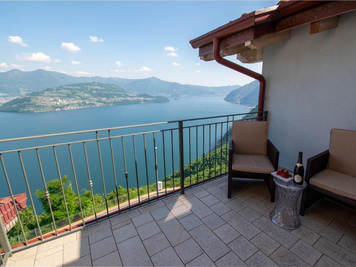 Cherubino - Stunning Lake View With Swimming Pool Parzanica Extérieur photo