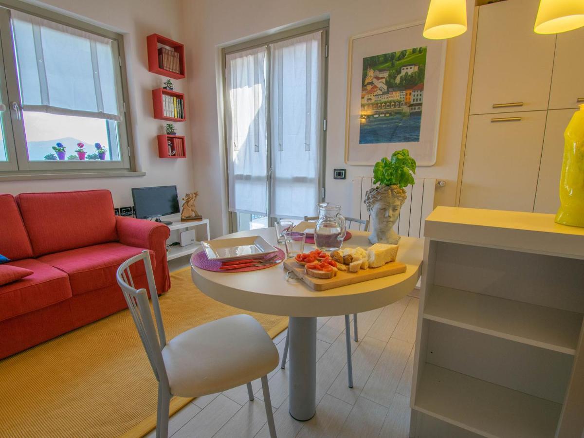 Cherubino - Stunning Lake View With Swimming Pool Parzanica Extérieur photo